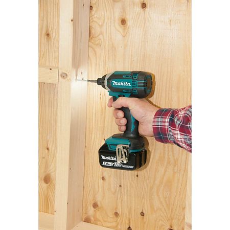 Masina de insurubat cu percutie Makita DTD152Z, acumulator 18 V, 2900 rpm Masina de insurubat cu percutie Makita DTD152Z, acumulator 18 V, 2900 rpm