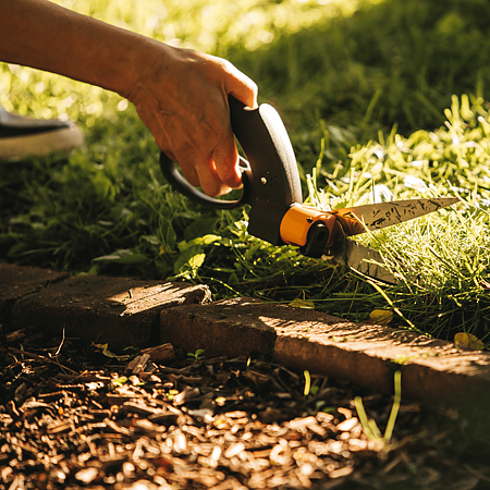 Foarfeca de tuns gazonul Fiskars GS42, manere ergonomice, 302 mm, negru oranj