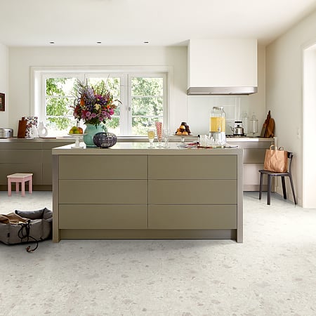 Parchet laminat 8 mm Egger EHL137 Terrazzo Triestino, nuanta medie, clasa de trafic 32, CLIC it, 1292 x 327 mm