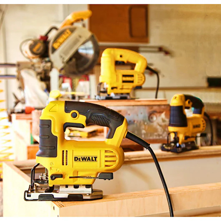 Fierastrau pendular DeWalt DWE349 cu fir, maner superior, 650 W