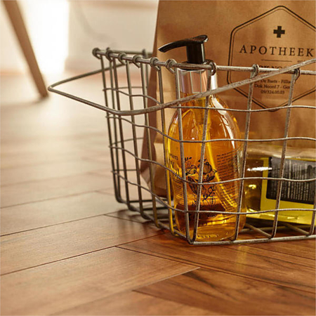 Parchet laminat 8 mm Berry Alloc Chateau + Teak Brown B7811, Herringbone A, clasa de trafic 33, OmniLoc A&B, 504 x 84 mm