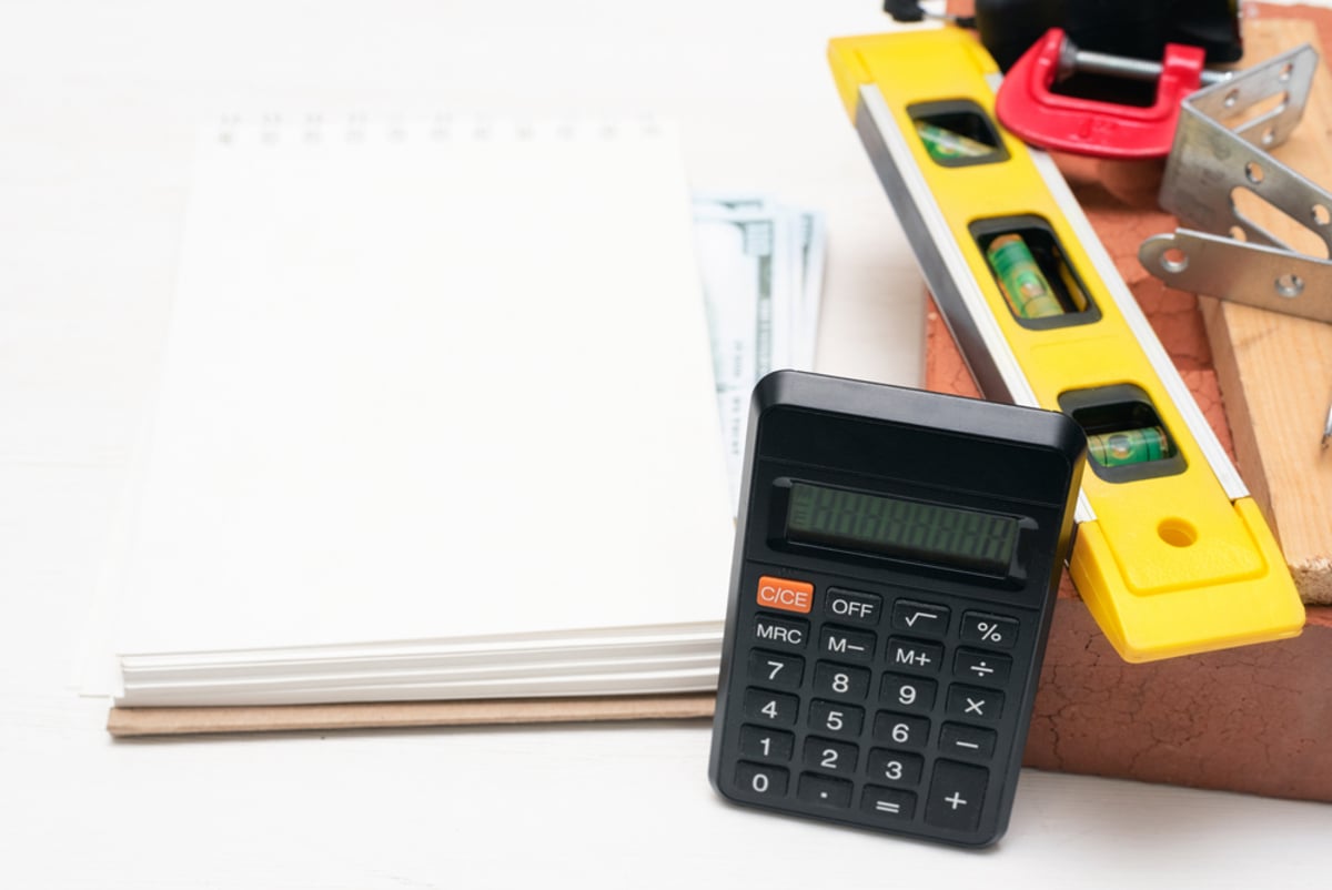 5 recomandari pentru a economisi bani fara a compromite calitatea materialelor in constructii