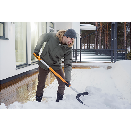 Impingator zapada Fiskars SnowXpert, polipropilena + aluminiu, 1,6 kg, 1520 x 533 x 90 mm Impingator zapada Fiskars SnowXpert, polipropilena + aluminiu, 1,6 kg, 1520 x 533 x 90 mm