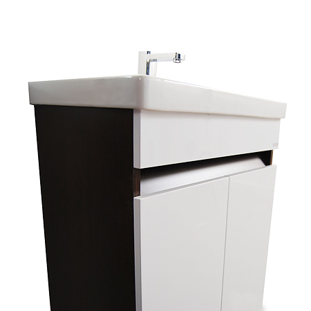 Set mobilier baie Badenmob Seria 286, masca cu setare + lavoar + oglinda, wenge Set mobilier baie Badenmob Seria 286, masca cu setare + lavoar + oglinda, wenge