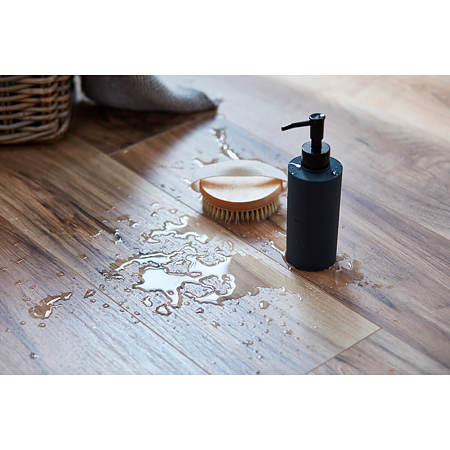 Parchet laminat 8 mm Egger NatureSense Aqua Nuc Perganti maro EL1071, nuanta medie, clasa de trafic 32, Aqua CLIC it! , 1292 x 193 mm