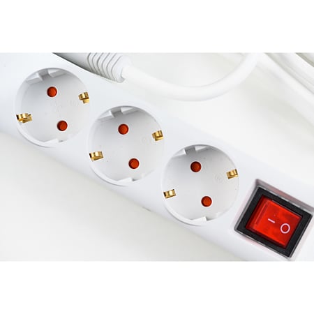 Prelungitor cu 3 prize Schuko si 2 prize USB A + 1 USB C Strohm, cablu 3 x 1.5 mm, IP20,  protectie copii, alb, 1.5 m