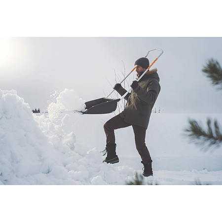 Impingator zapada tip sanie Fiskars SnowXpert 143021, otel, 4,05 kg, 1495 x 720 x 275 mm