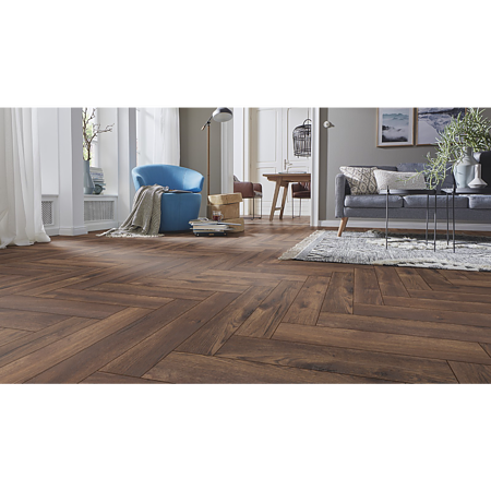 Parchet laminat 8 mm Kronotex Herringbone HB 4766, nuanta inchisa, stejar Calais, clasa de trafic 32, click, 655 x 133 mm