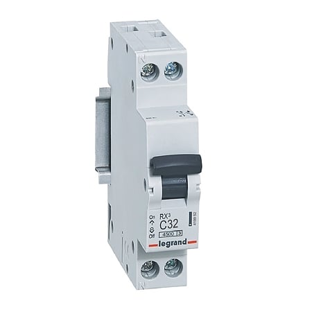 Disjunctor RX3 4500 ,Legrand 419952, P+N 32A