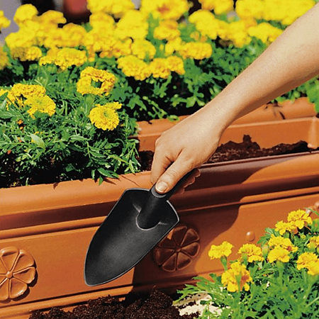 Plantator Fiskars, negru, 29 cm, 96 g Plantator Fiskars, negru, 29 cm, 96 g