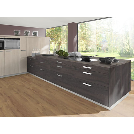 Parchet laminat 8 mm Egger Natural Dunino Oak EHL046, nuanta medie, stejar, clasa de trafic 33, click, 1292 x 192 mm Parchet laminat 8 mm Egger Natural Dunino Oak EHL046, nuanta medie, stejar, clasa de trafic 33, click, 1292 x 192 mm