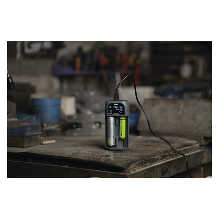 Incarcator universal pentru baterii Emos, 2000 mAh, 2 sloturi