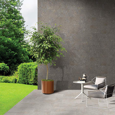 Gresie portelanata Cesarom Cementino, interior/exterior, antracit, mat, aspect ciment, PEI 4, grosime 9 mm, 60 x 30 cm