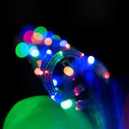 Tub luminos cu 24 LED-uri, multicolor, 10 m, interior/exterior, alimentare inclusa Tub luminos cu 24 LED-uri, multicolor, 10 m, interior/exterior, alimentare inclusa