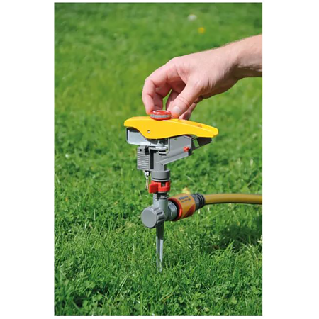 Aspresor pulsator Hozelock, plastic, cu tarus, 60 x 30 grade, raza stropire 450 mp
