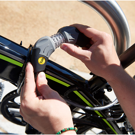 Cablu antifurt pentru bicicleta Yale cu veriga protejata + cifru, 180 mm