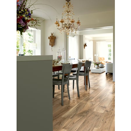 Parchet laminat 8 mm Egger NatureSense Aqua Nuc Perganti maro EL1071, nuanta medie, clasa de trafic 32, Aqua CLIC it! , 1292 x 193 mm