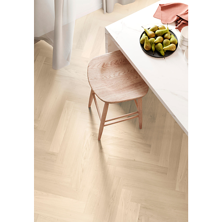 Parchet laminat furniruit 9,5 mm Berry Alloc Parqwood Herringbone Oak Calm Albatre, placa tip B, clasa de trafic comercial intens 33, abraziune AC5, OmniLoc A&B, 50,4 X 8,4 cm