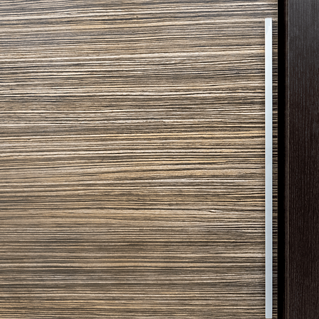 Dormitor modern Ruxandra, PAL melaminat, pat + dulap + noptiere + comoda, wenge-zebrano Dormitor modern Ruxandra, PAL melaminat, pat + dulap + noptiere + comoda, wenge-zebrano