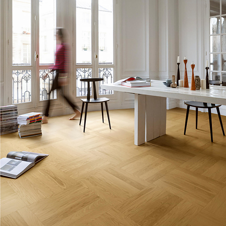 Parchet laminat furniruit 9,5 mm Berry Alloc Parqwood Herringbone Oak Calm Chêne, placa tip B, clasa de trafic comercial intens 33, abraziune AC5, OmniLoc A&B, 50,4 X 8,4 cm