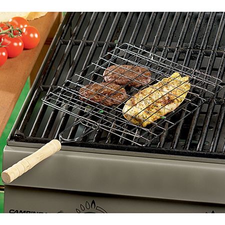 Gratar cromat BBQ Collection, crom, maner de lemn, 40 x 20 x 20 cm Gratar cromat BBQ Collection, crom, maner de lemn, 40 x 20 x 20 cm