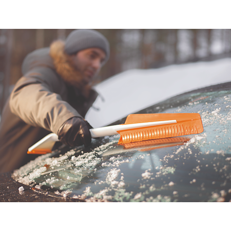 Perie si racleta zapada Fiskars Snowxpert, 67 x 9,5 x 9,2 cm